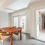 Modern apartment Zen with private garden